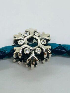 👍👍Pandora Polished Snowflake Charm